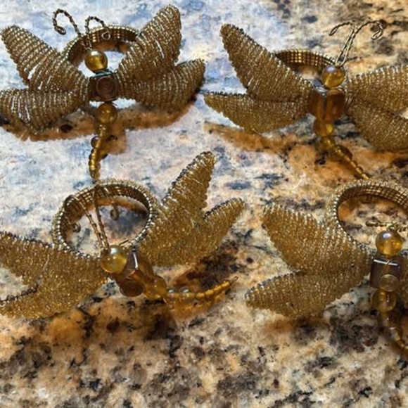 Kim Seybert 4 pack Vtg napkin holder butterfly decorative gold Color dinner ware - Picture 1 of 2